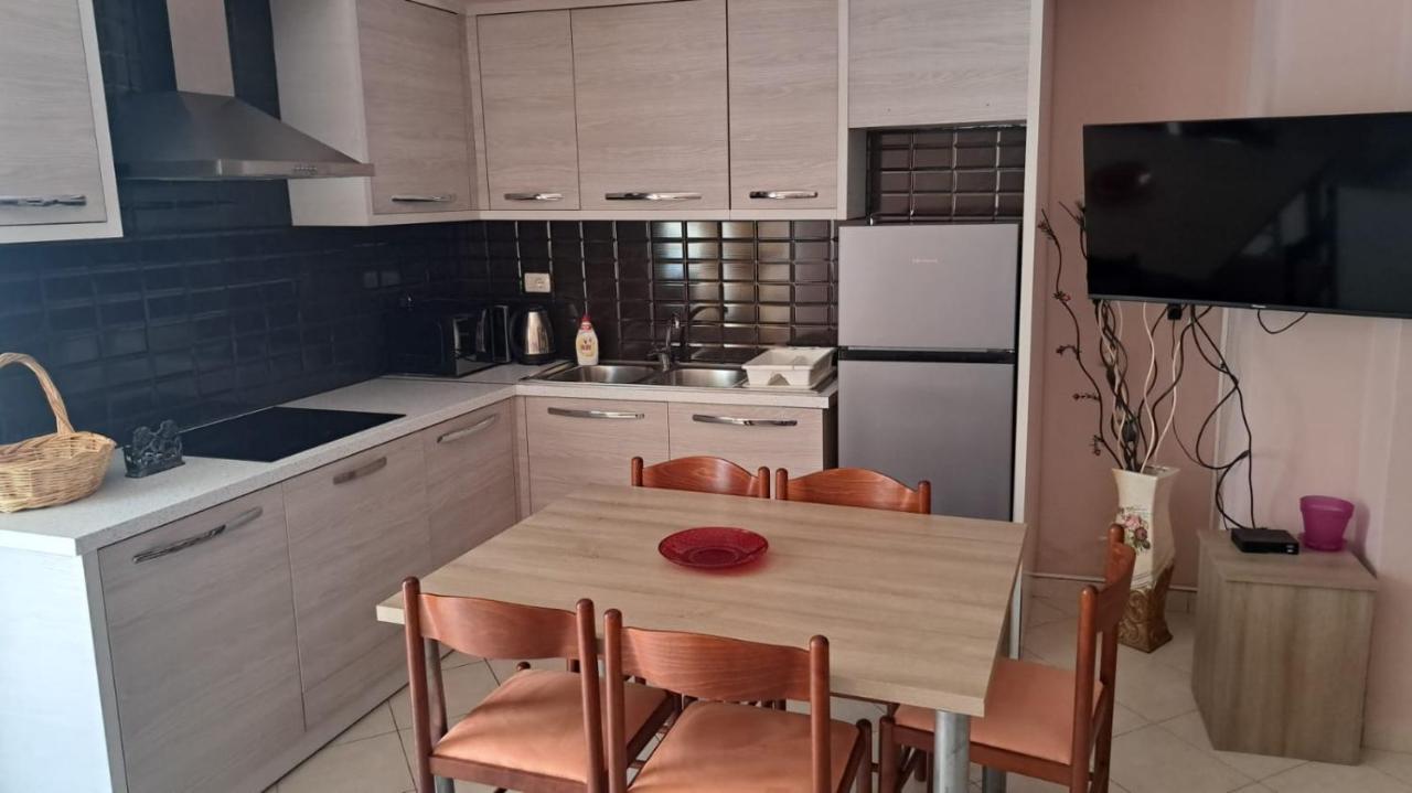 Cava Apartments Sarandë エクステリア 写真