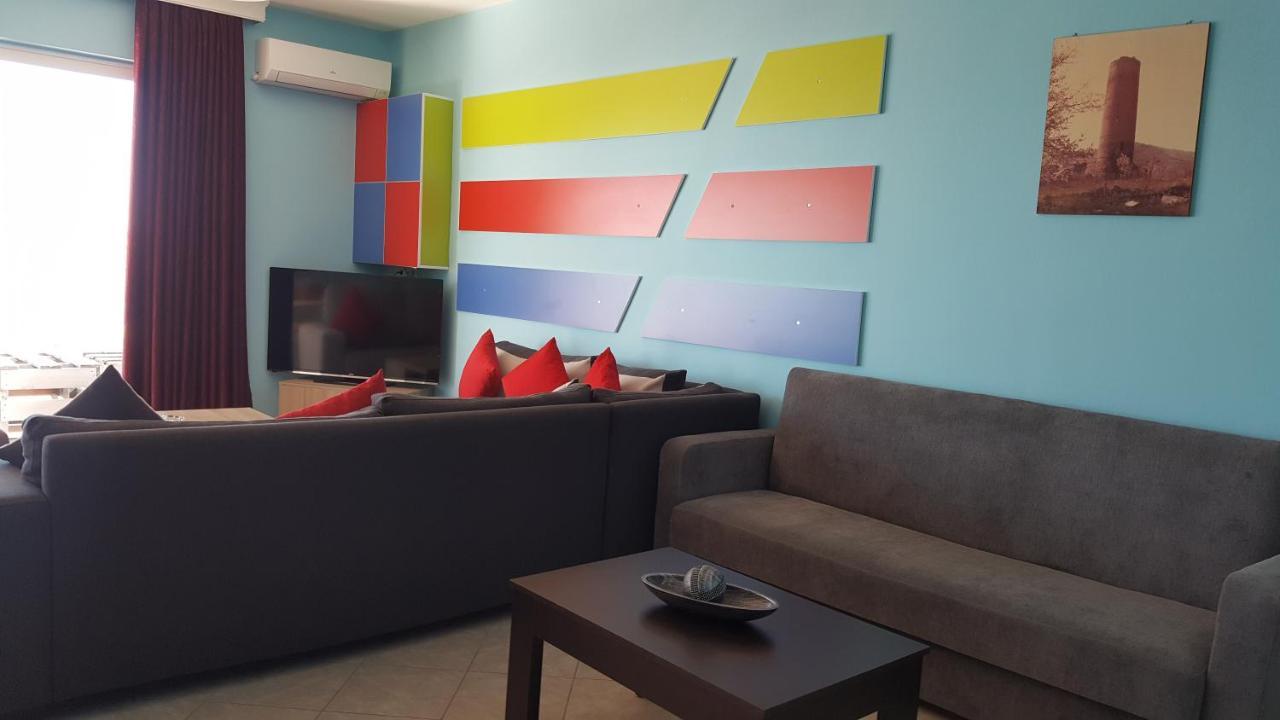 Cava Apartments Sarandë エクステリア 写真
