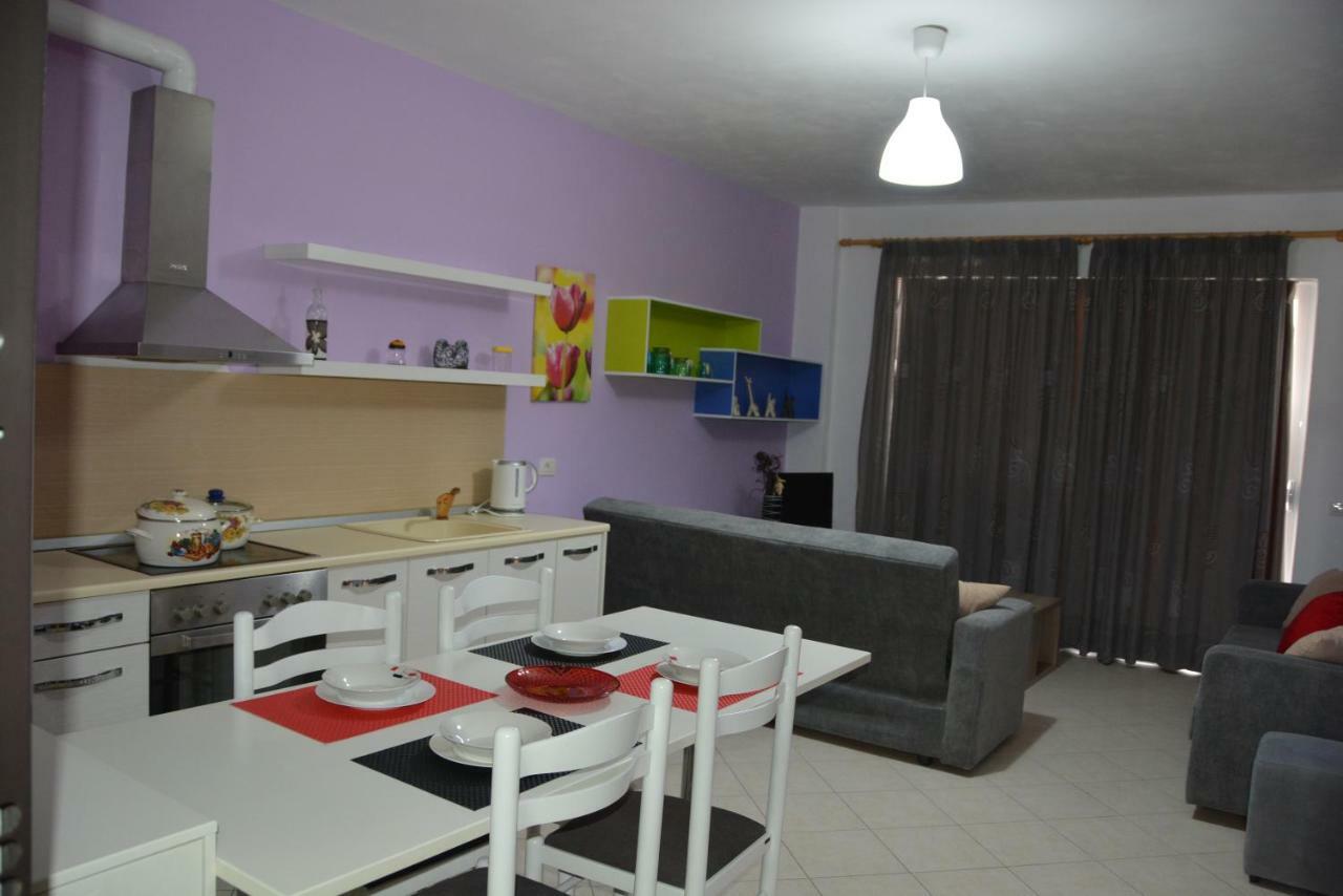 Cava Apartments Sarandë エクステリア 写真