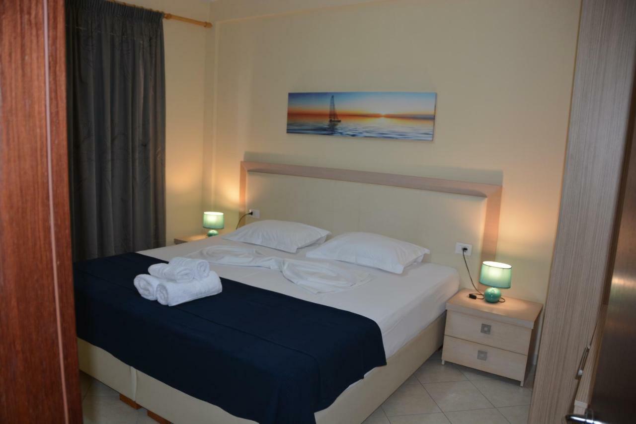 Cava Apartments Sarandë エクステリア 写真