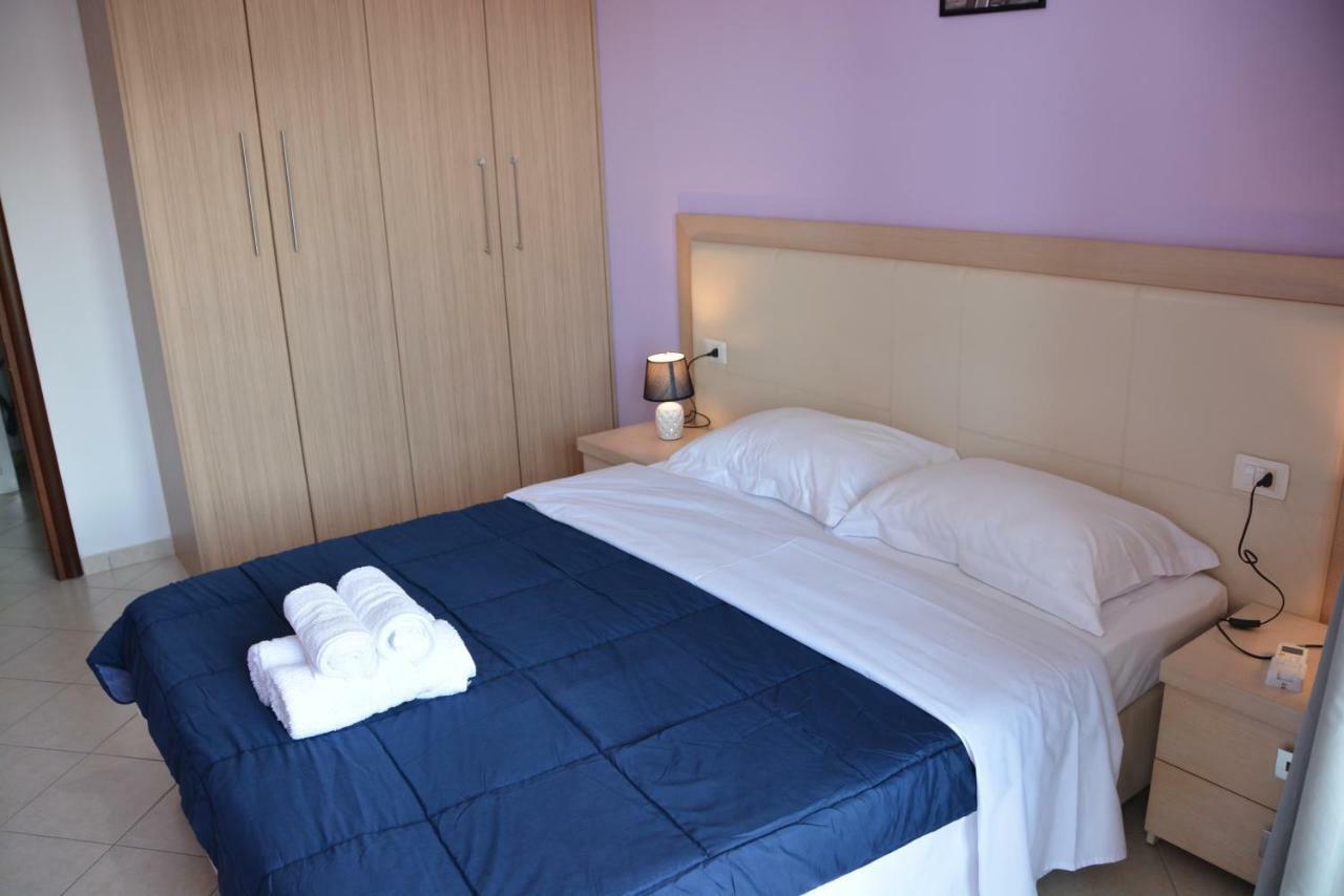 Cava Apartments Sarandë エクステリア 写真